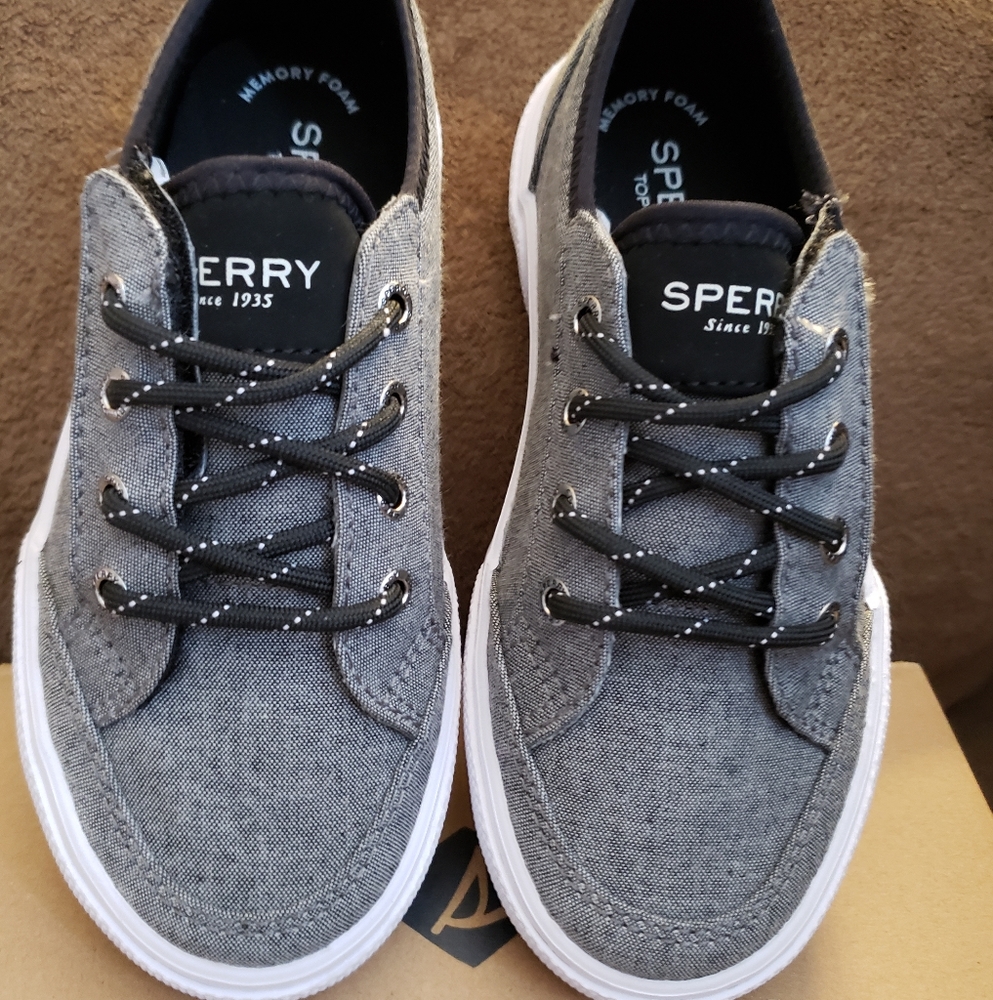 Sperry Deckfin Jr. Size 11 1/2 kids Black Chambray